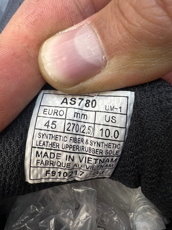 کتونی ورزشی آسیکس Asics طوسی مشکی – مناسب دویدن و تمرین - نمای فرعی