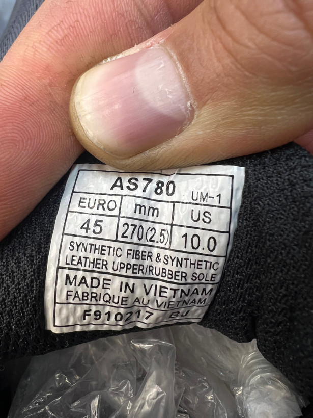 کتونی ورزشی آسیکس Asics طوسی مشکی – مناسب دویدن و تمرین - نمای فرعی